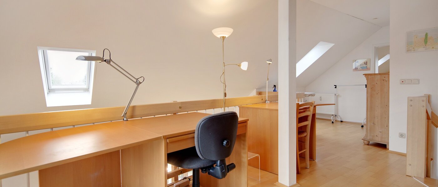 メゾネット・マンション（複数階にわたるマンション） München Waldtrudering 02 ワーキングエリア 1557