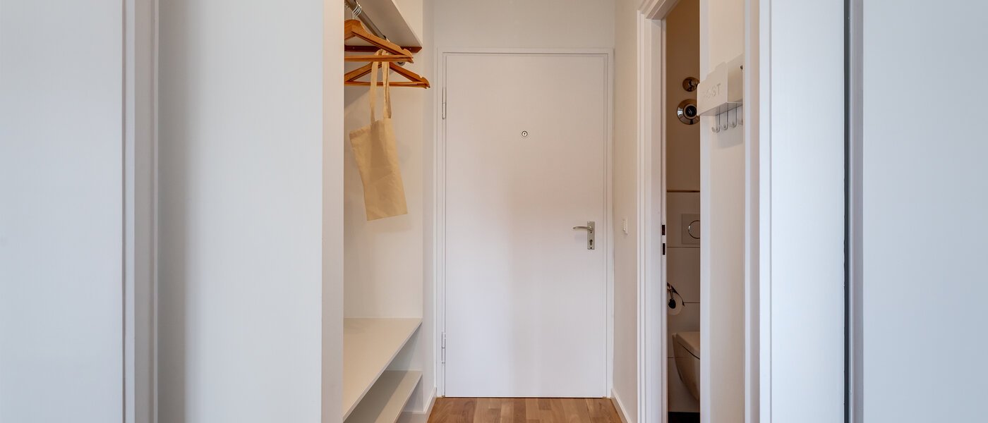 マンション München Schwabing-Georgenschwaige 01 玄関入り口 1561