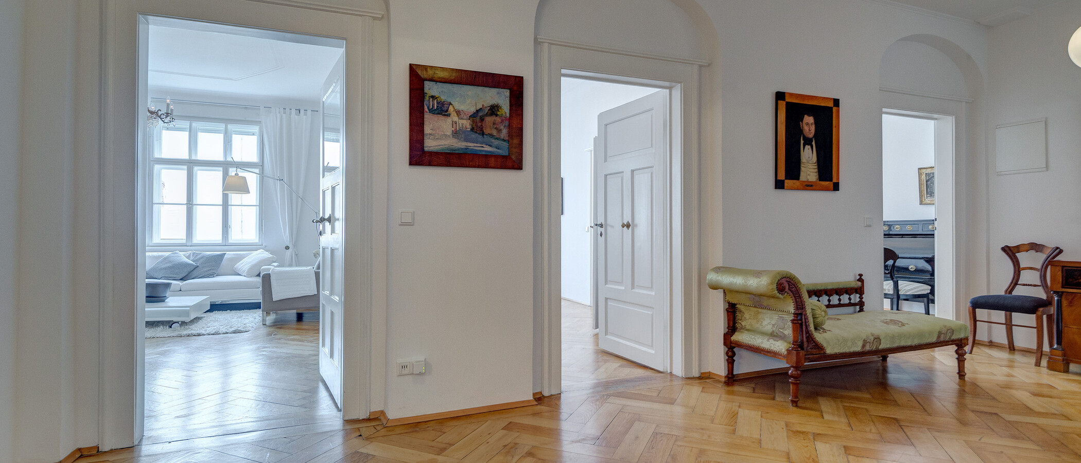 マンション München Schwabing (links der Leopoldstraße) 01 玄関入り口 1624