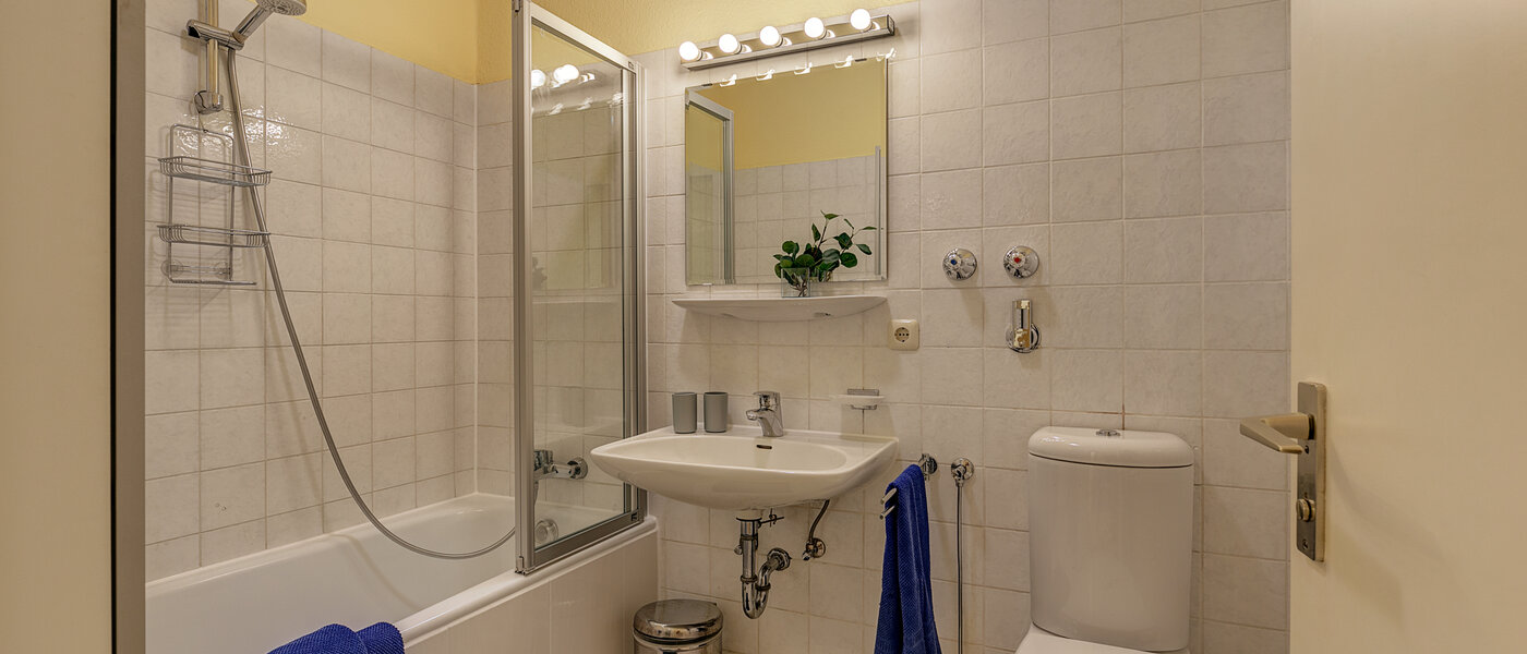 マンション München Schwabing (rechts der Leopoldstraße) 01 浴室 1666