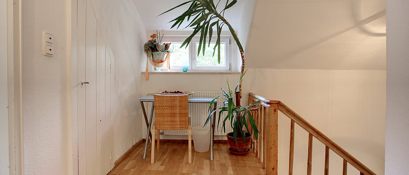 一戸建て Inning am Ammersee 07 玄関入り口 1733