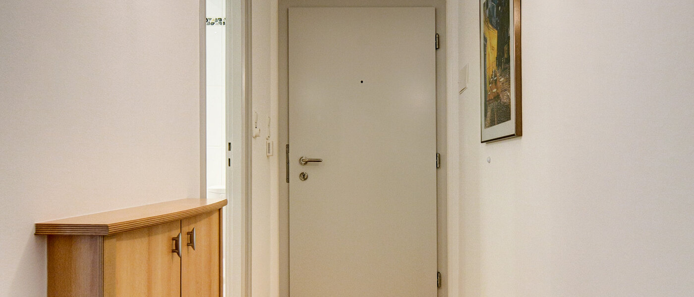 マンション München Sendling 03 玄関入り口 1814