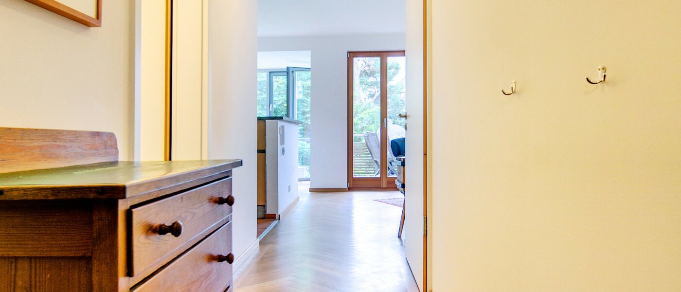 マンション München Großhadern 02 玄関入り口 2051