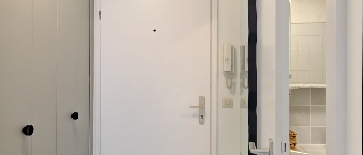 アパルトマン München Schwabing-West (rund um den Hohenzollernplatz) 01 玄関入り口 2152