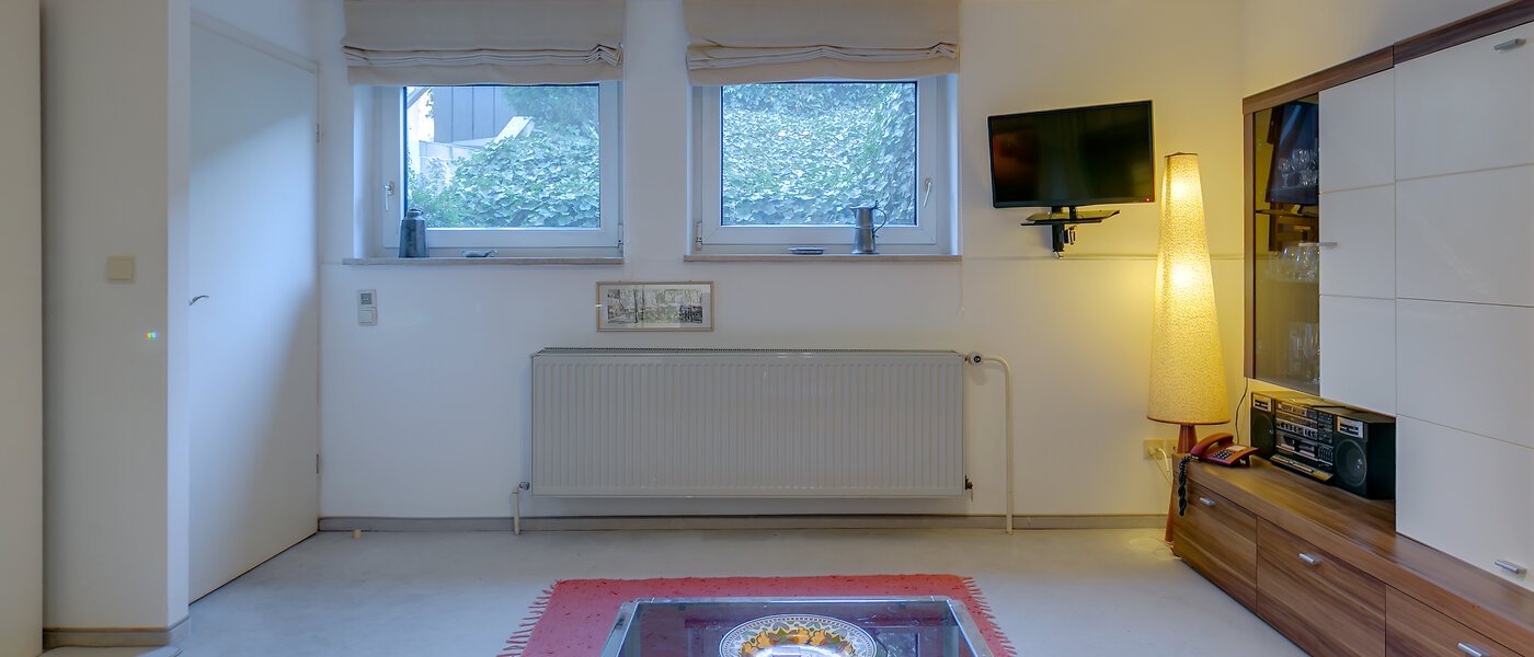 半地下住宅 Pullach im Isartal 03 リビングルーム 2191