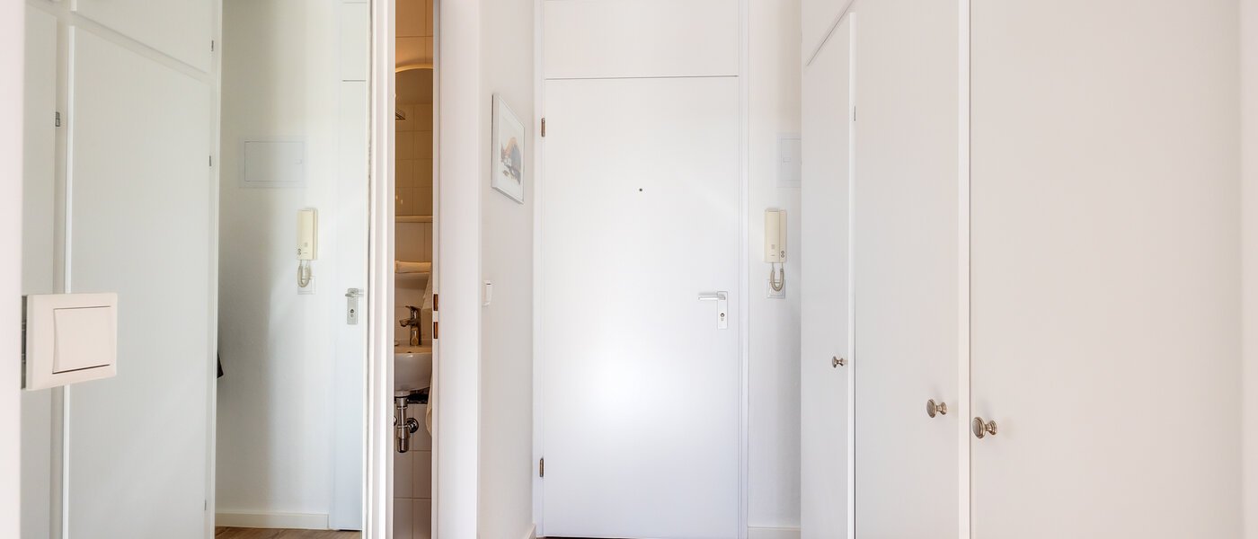 アパルトマン München Schwabing-Nord (zw. Leopoldstraße & Englischen Garten) 01 玄関入り口 2242