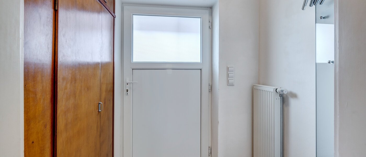 マンション Ottobrunn 04 玄関入り口 2365