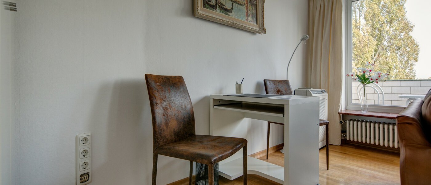 マンション München Schwabing (rechts der Leopoldstraße) 05 リビングルーム 2486