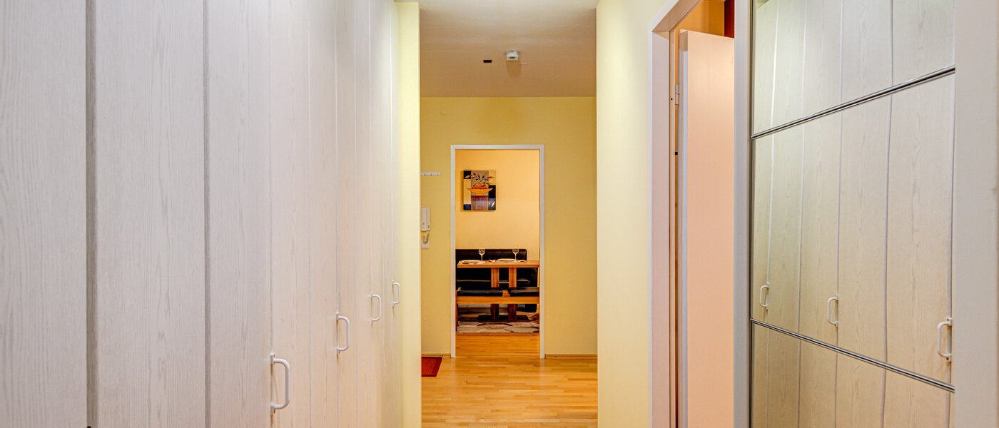 マンション München Sendling 03 玄関入り口 256