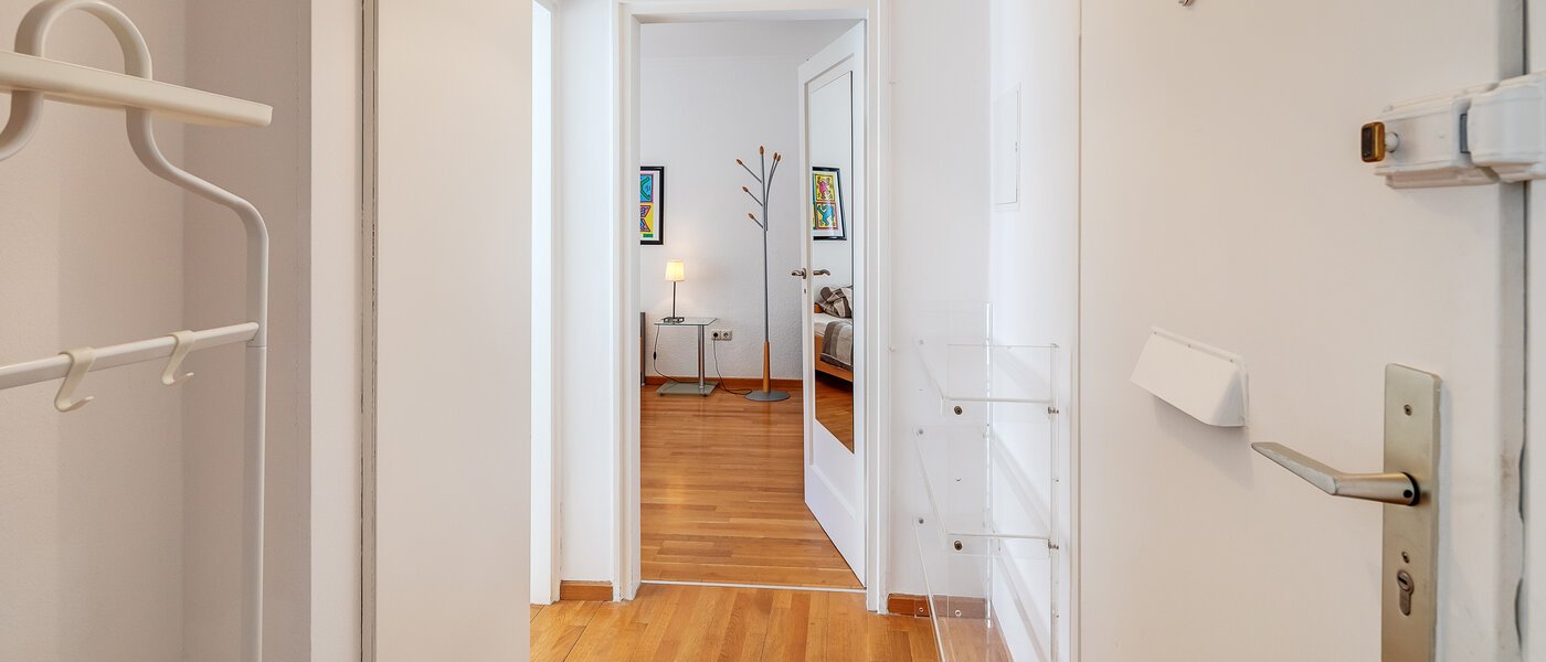 マンション München Schwabing-West (rund um den Hohenzollernplatz) 02 玄関入り口 2568