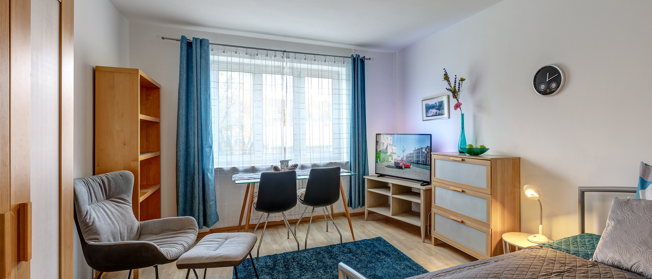 アパルトマン München Neuhausen 03 リビングエリア 2682