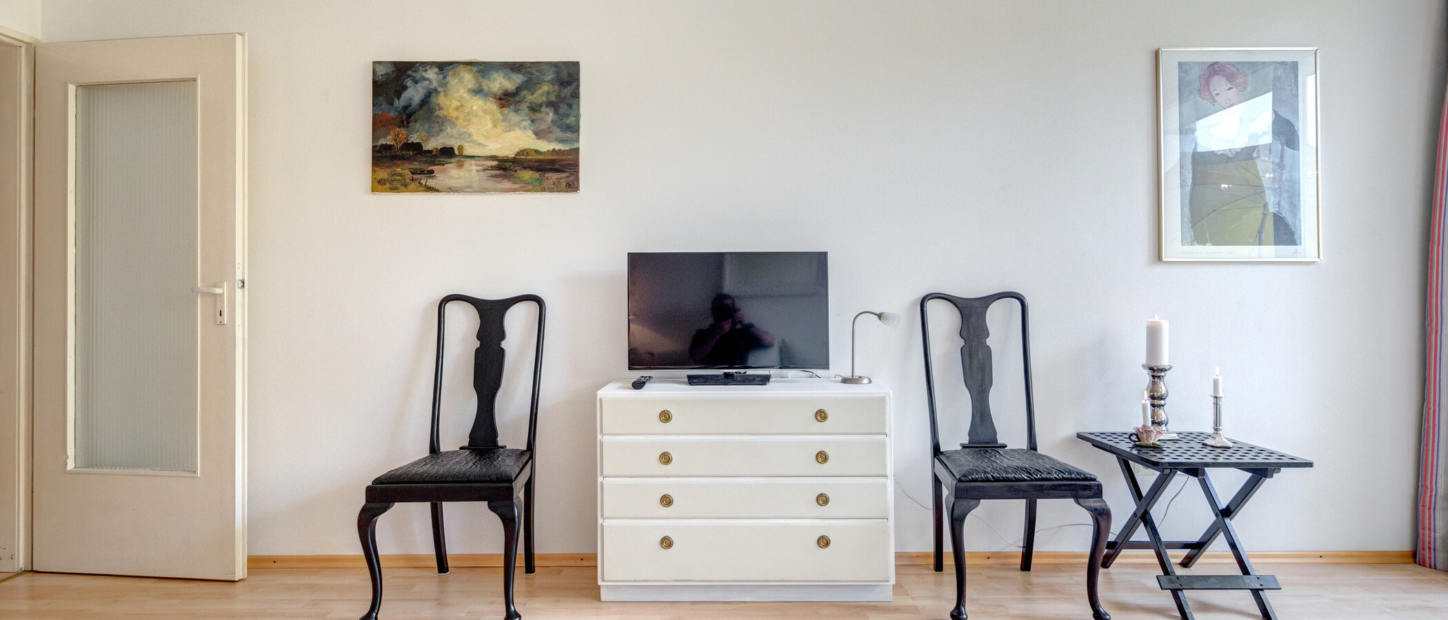 アパルトマン München Schwabing (links der Leopoldstraße) 03 リビングルーム 2684