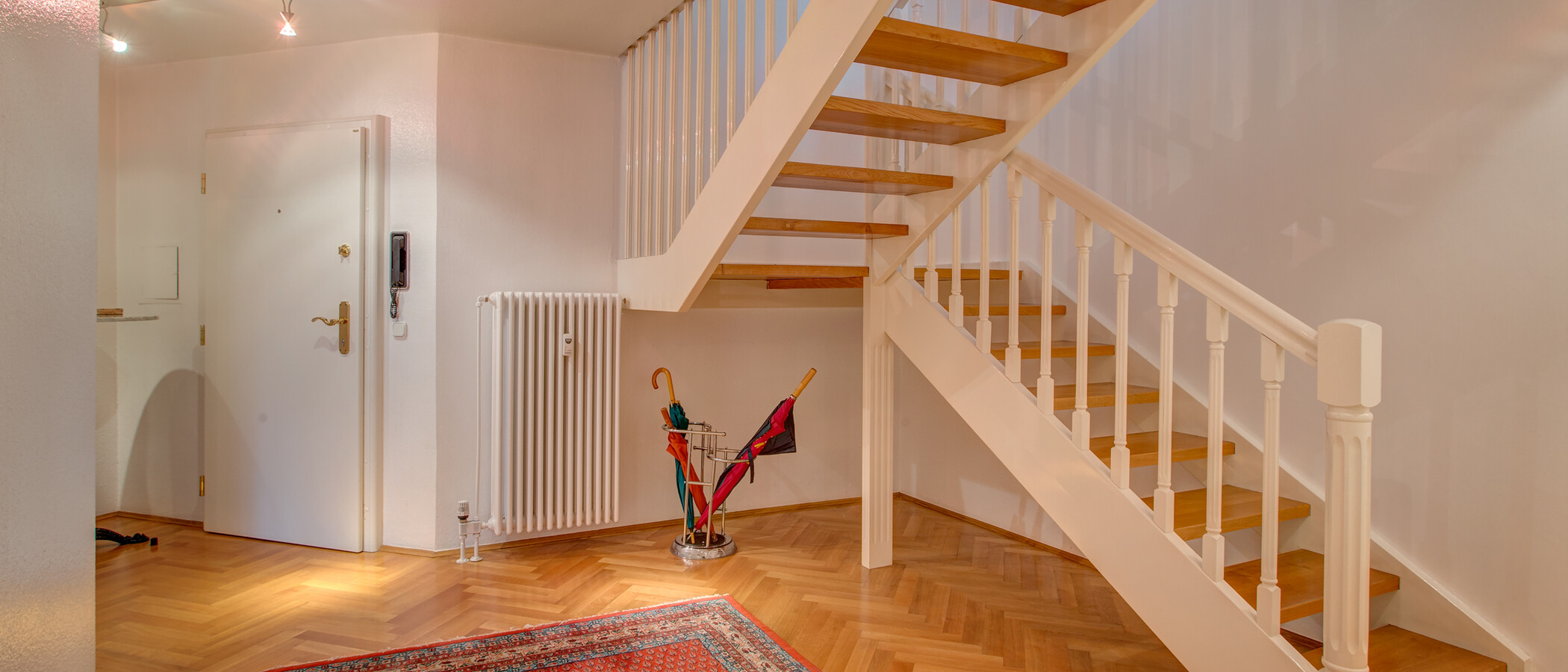 ペントハウス München Schwabing (rechts der Leopoldstraße) 03 玄関入り口 2693