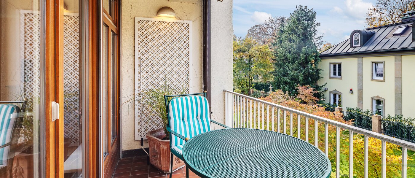 マンション München Schwabing (rechts der Leopoldstraße) 02 ベランダ 2699