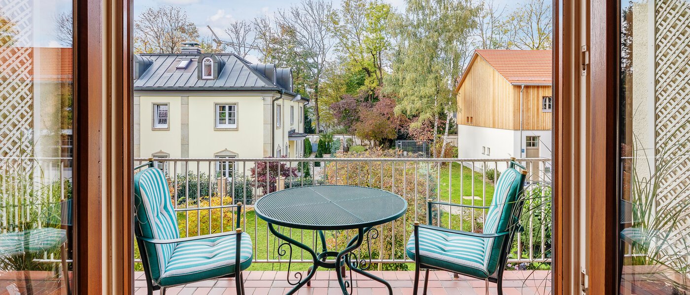 マンション München Schwabing (rechts der Leopoldstraße) 03 ベランダ 2699