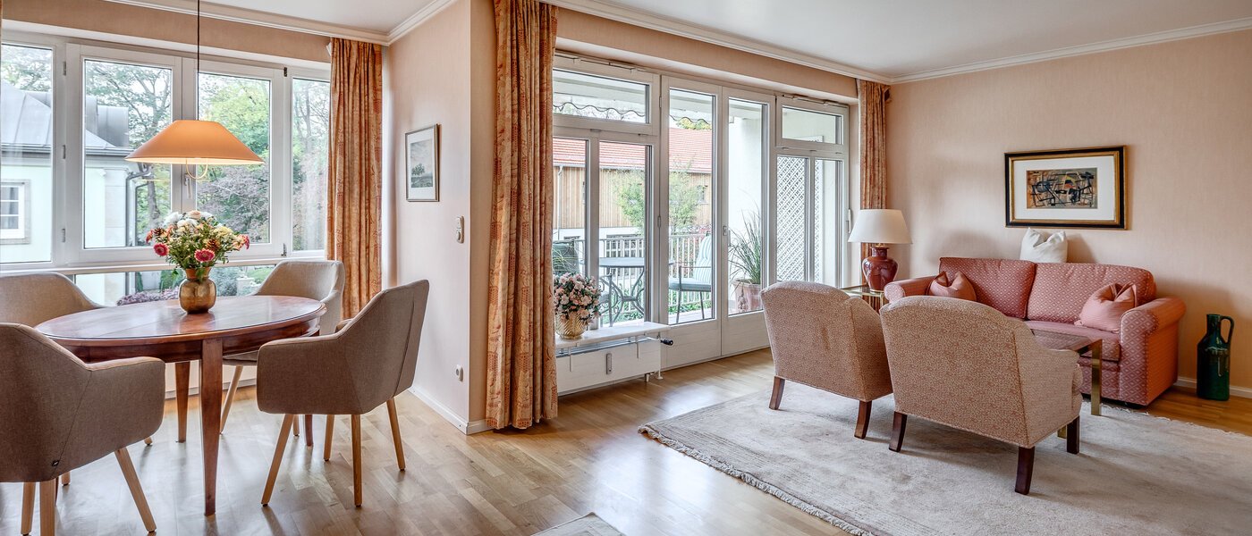 マンション München Schwabing (rechts der Leopoldstraße) 01 リビングエリア 2699