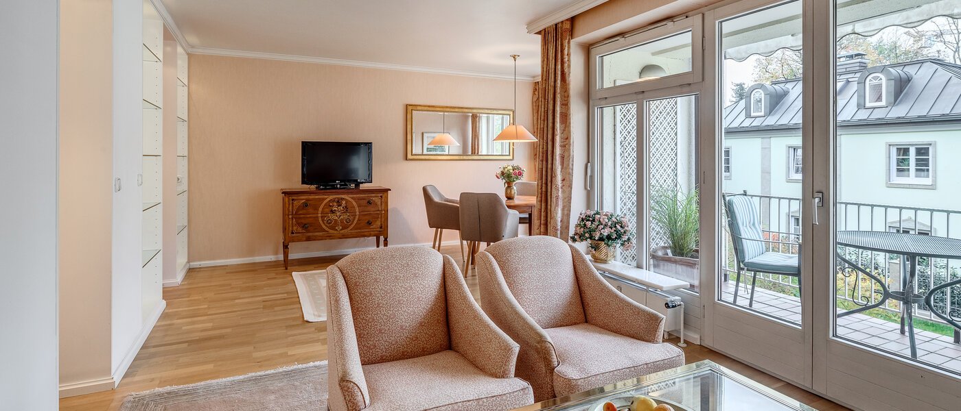 マンション München Schwabing (rechts der Leopoldstraße) 04 リビングエリア 2699