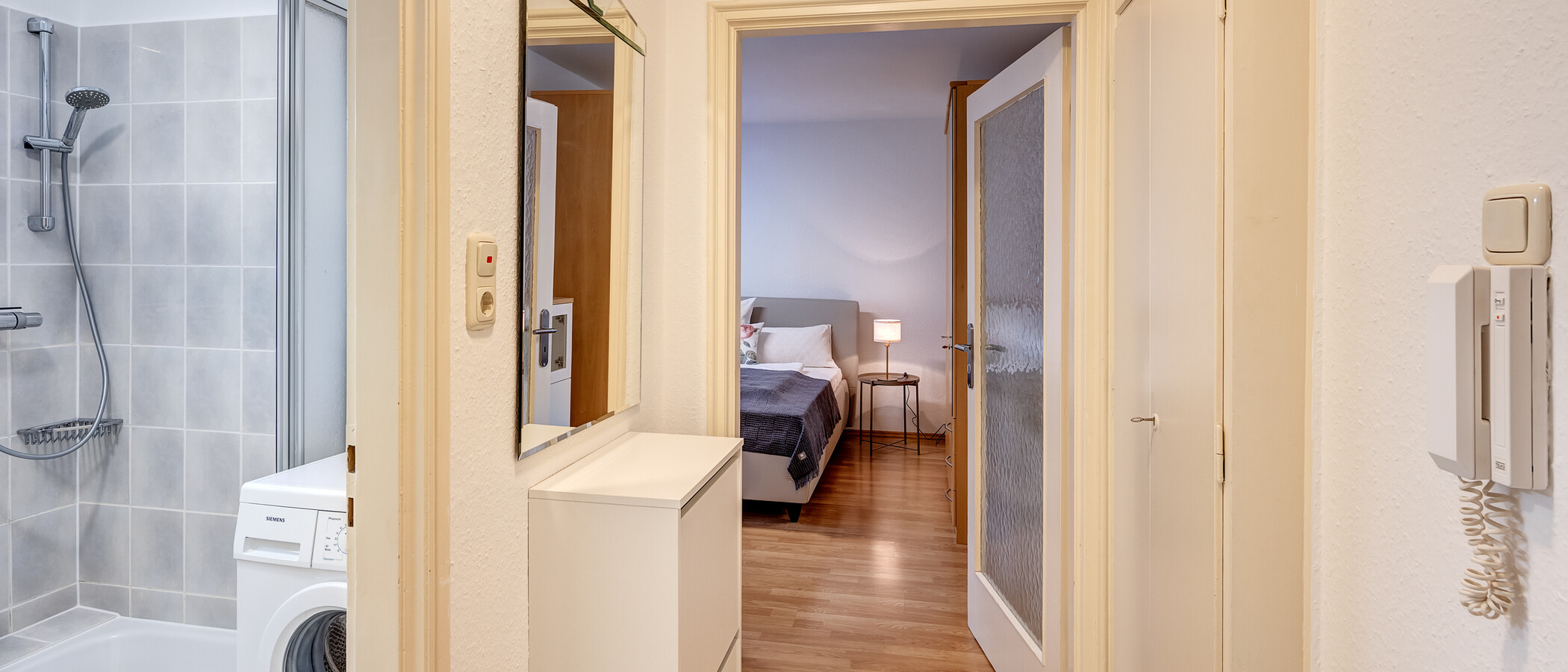 マンション München Obergiesing 01 玄関入り口 2729