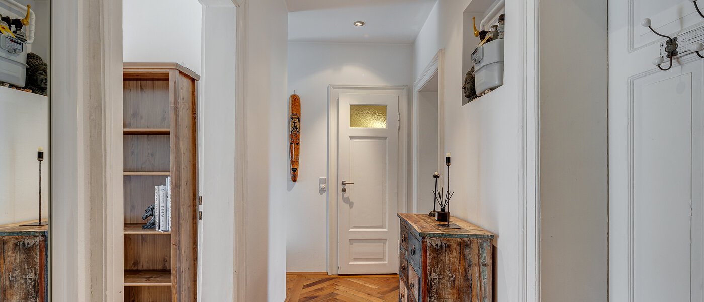 マンション München Haidhausen 03 玄関入り口 2886