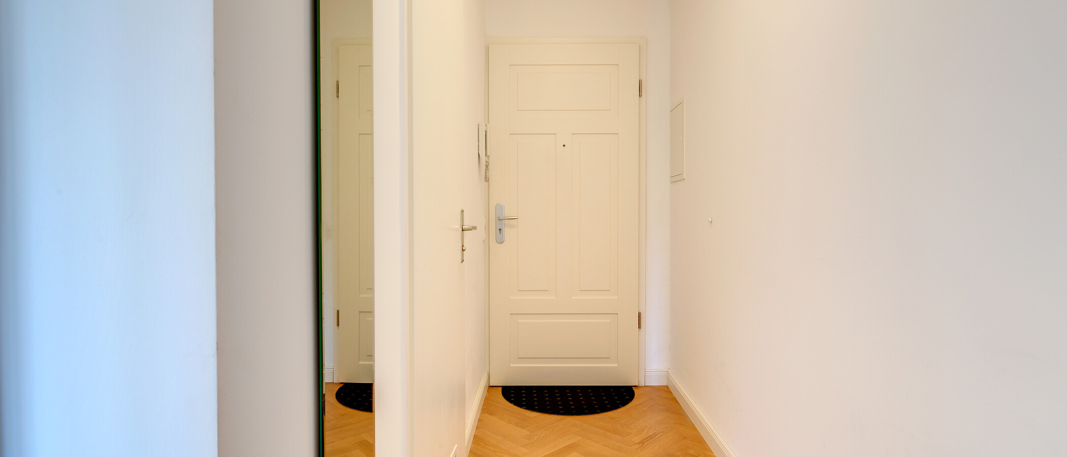 マンション München Laim 01 玄関入り口 2903