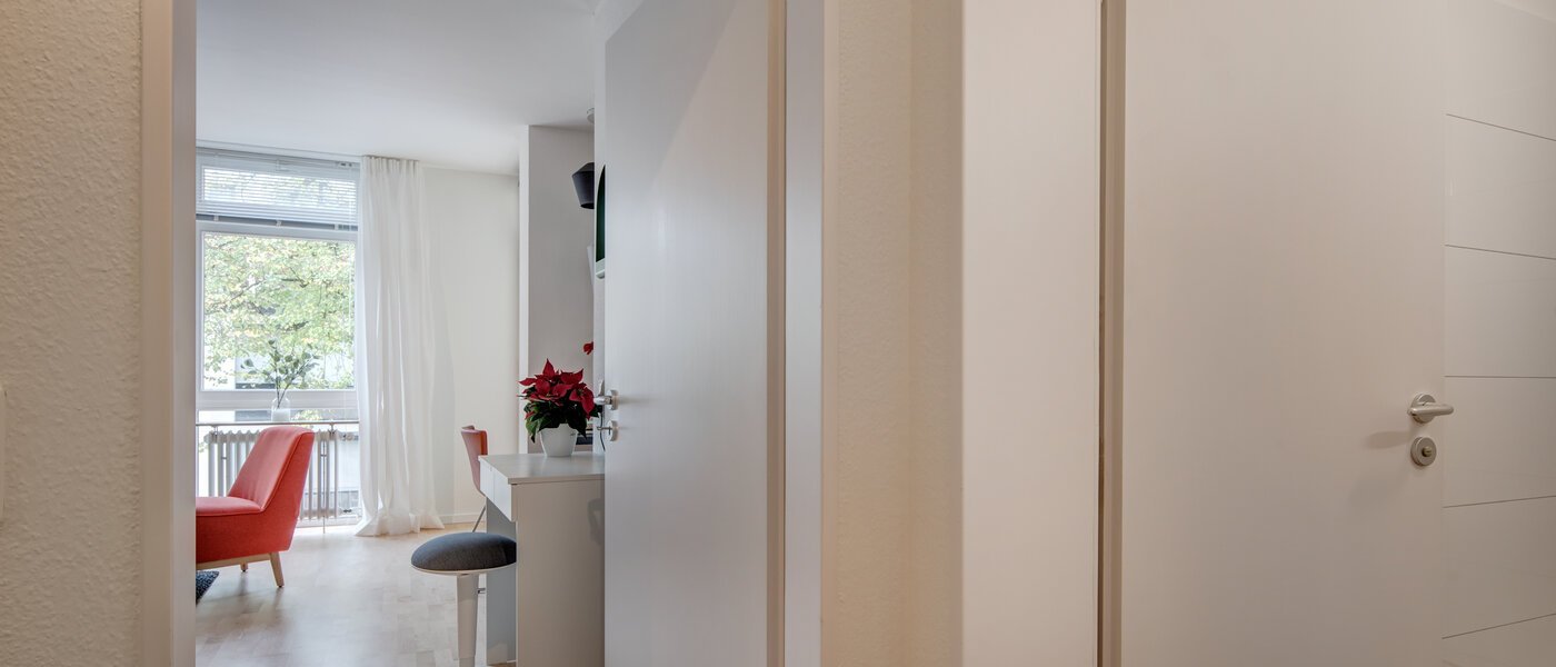 マンション München Herzogpark 01 玄関入り口 297