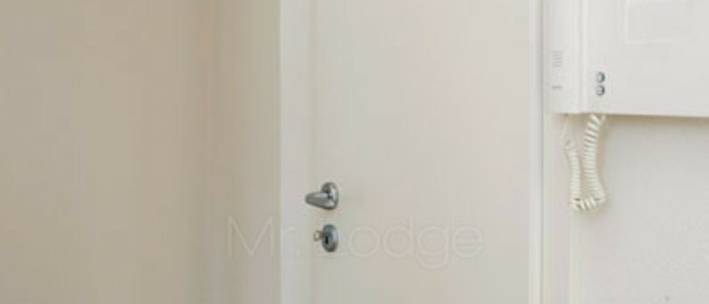 マンション München Trudering 03 玄関入り口 2988