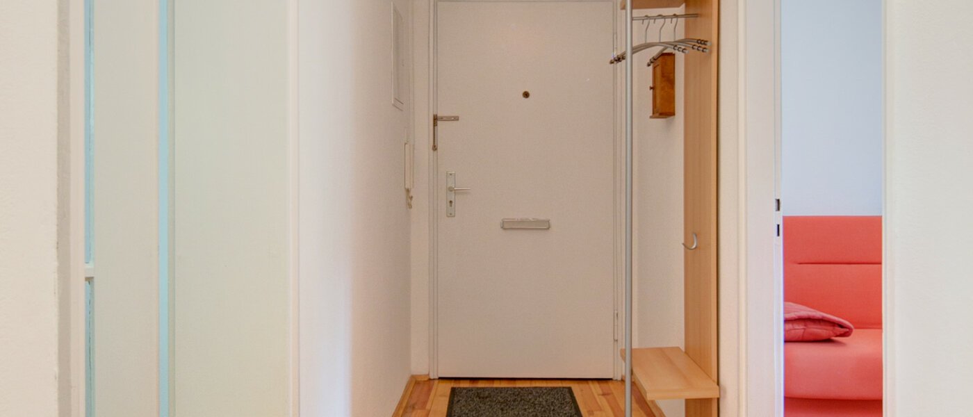 マンション München Schwabing-Nord (zw. Leopoldstraße & Englischen Garten) 02 玄関入り口 3091