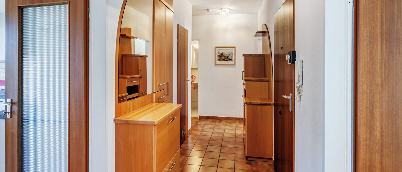 マンション München Harlaching 01 玄関入り口 3096