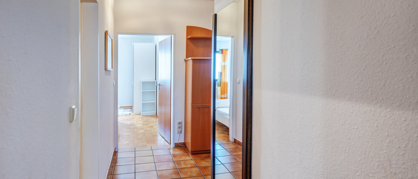 マンション München Harlaching 04 玄関入り口 3096