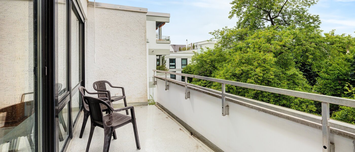 マンション München Harlaching 01 ベランダ 3096