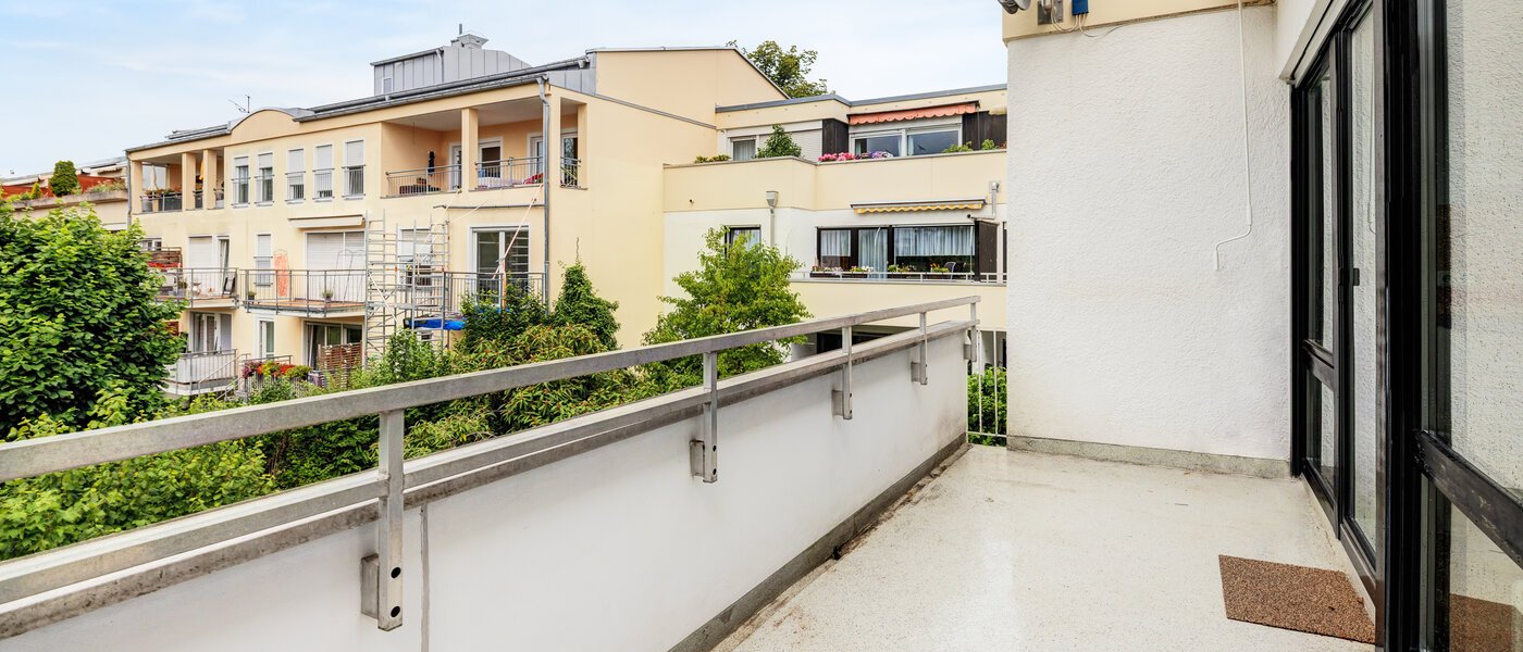 マンション München Harlaching 02 ベランダ 3096