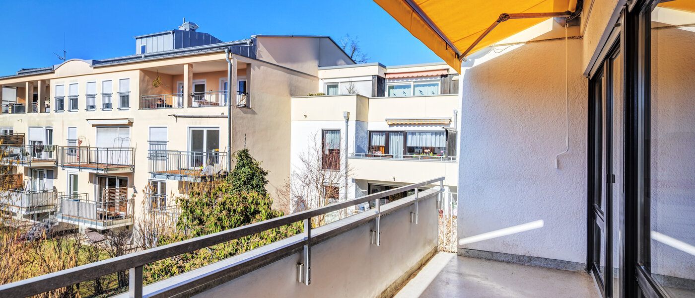 マンション München Harlaching 02 ベランダ 3096