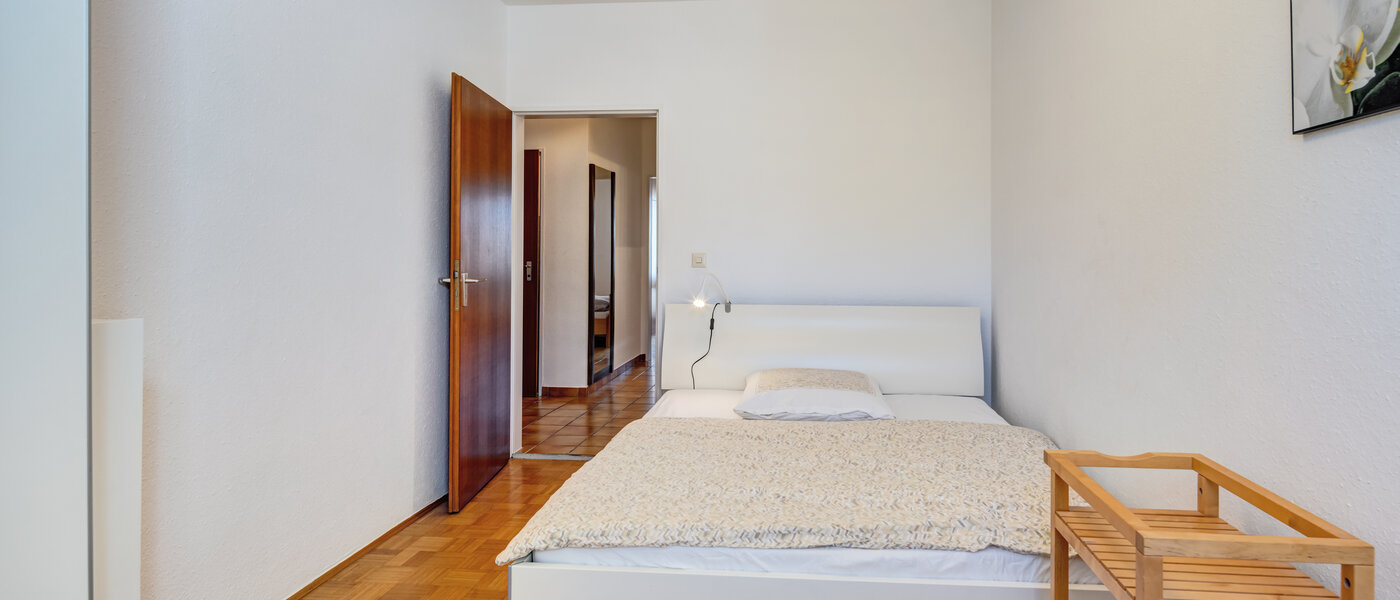 マンション München Harlaching 01 2.　寝室 3096