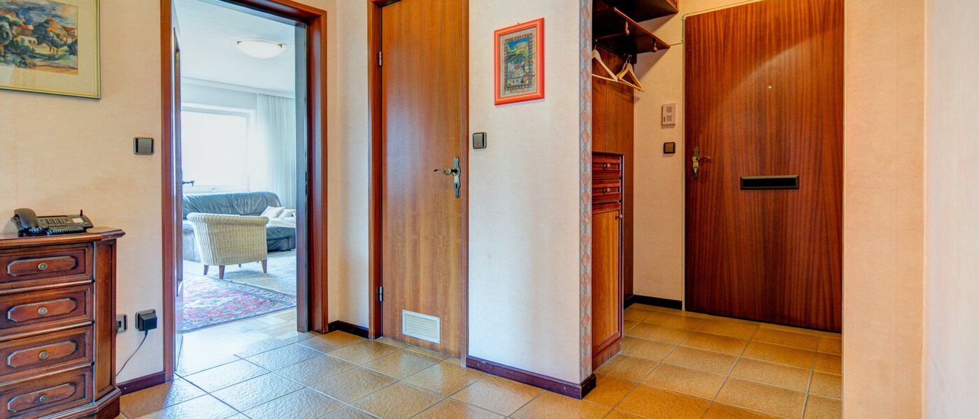 マンション München Solln 01 玄関入り口 3122