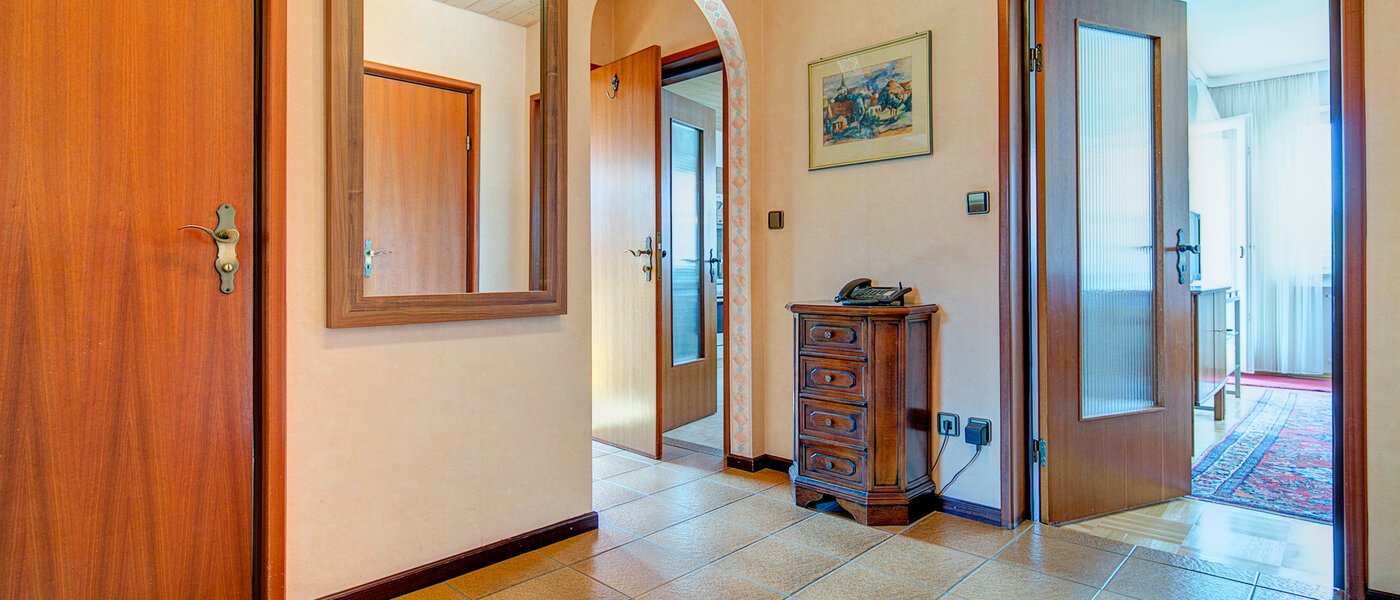 マンション München Solln 02 玄関入り口 3122