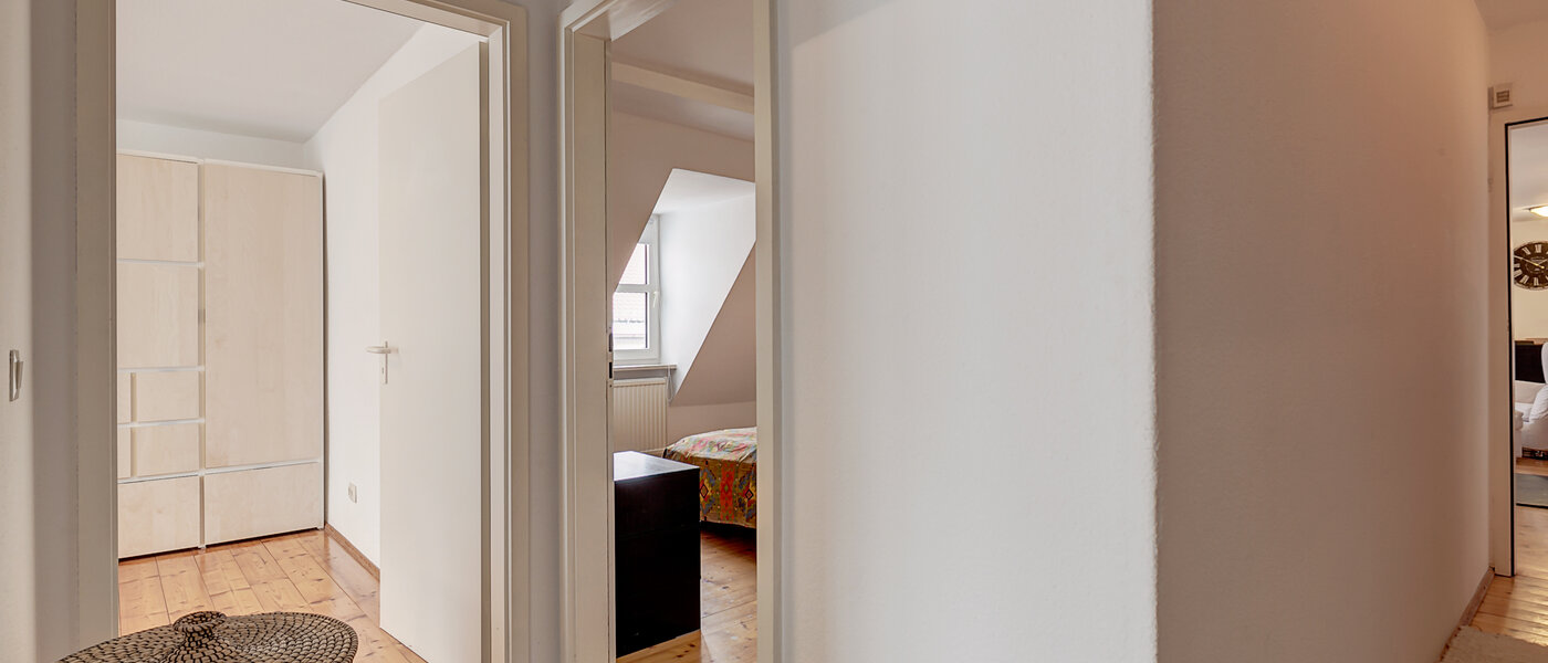 アティック・フラット（屋根裏） München Zentrum 08 リビングルーム 3130