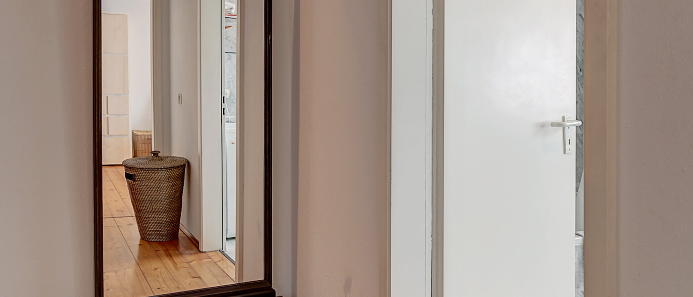 アティック・フラット（屋根裏） München Zentrum 09 リビングルーム 3130