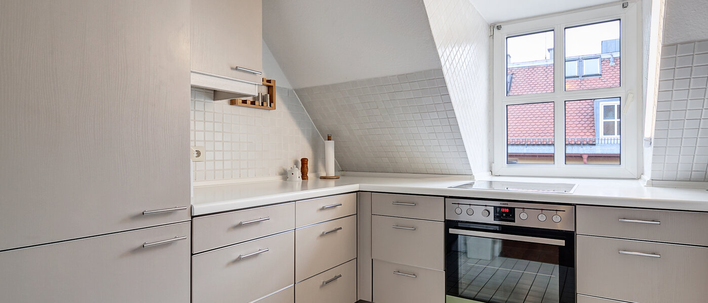 アティック・フラット（屋根裏） München Zentrum 01 キッチン 3130
