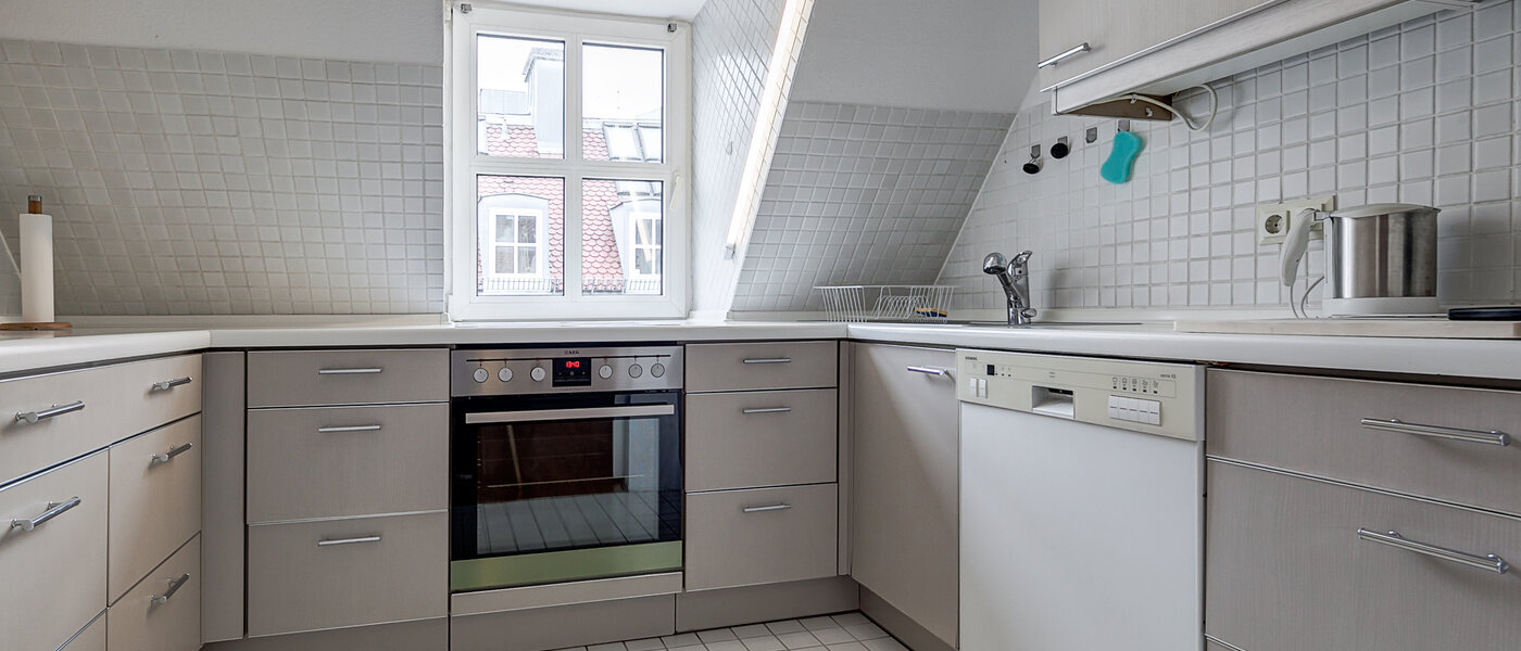 アティック・フラット（屋根裏） München Zentrum 02 キッチン 3130