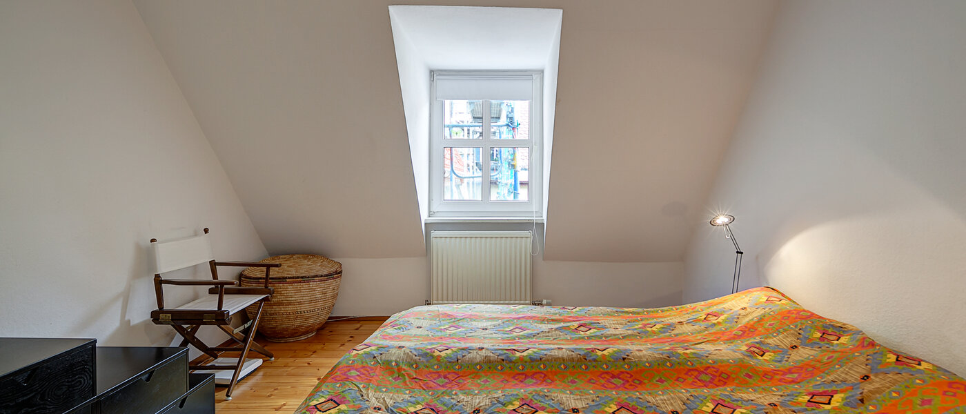 アティック・フラット（屋根裏） München Zentrum 02 寝室 3130