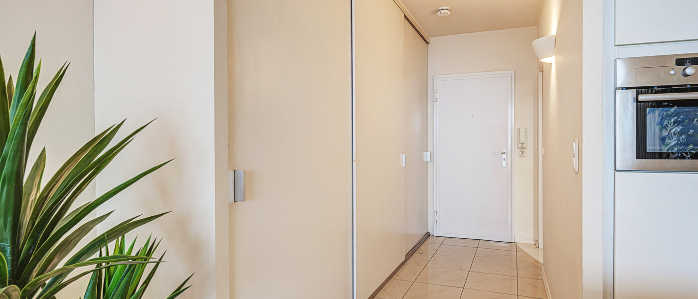 マンション München Moosach 01 玄関入り口 3142