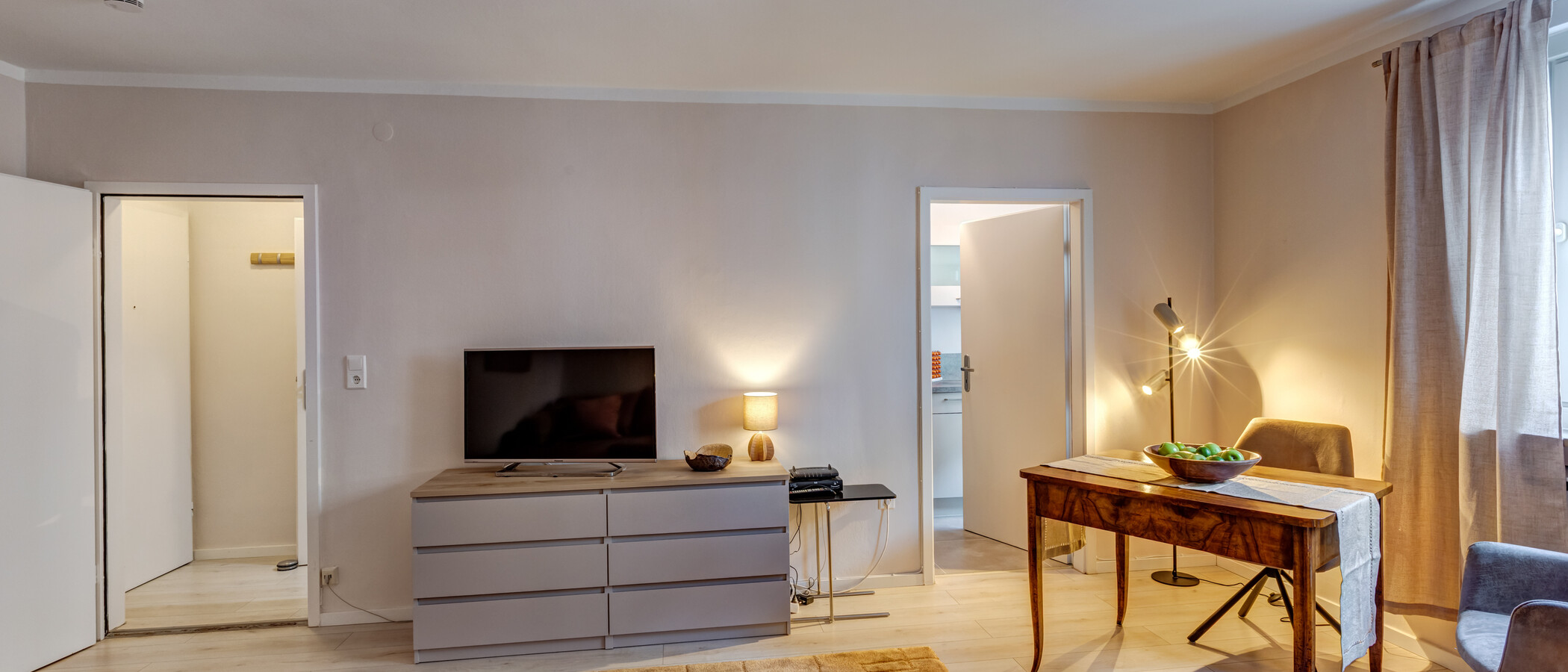 マンション München Schwabing (links der Leopoldstraße) 04 リビングルーム 3177