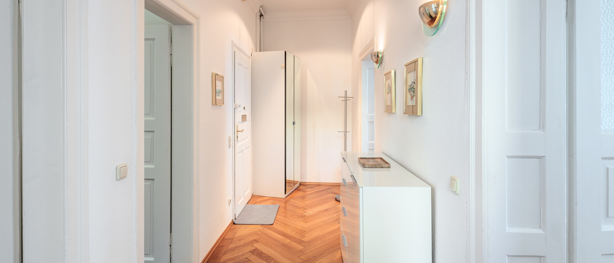 マンション München Schwabing (rechts der Leopoldstraße) 02 玄関入り口 319