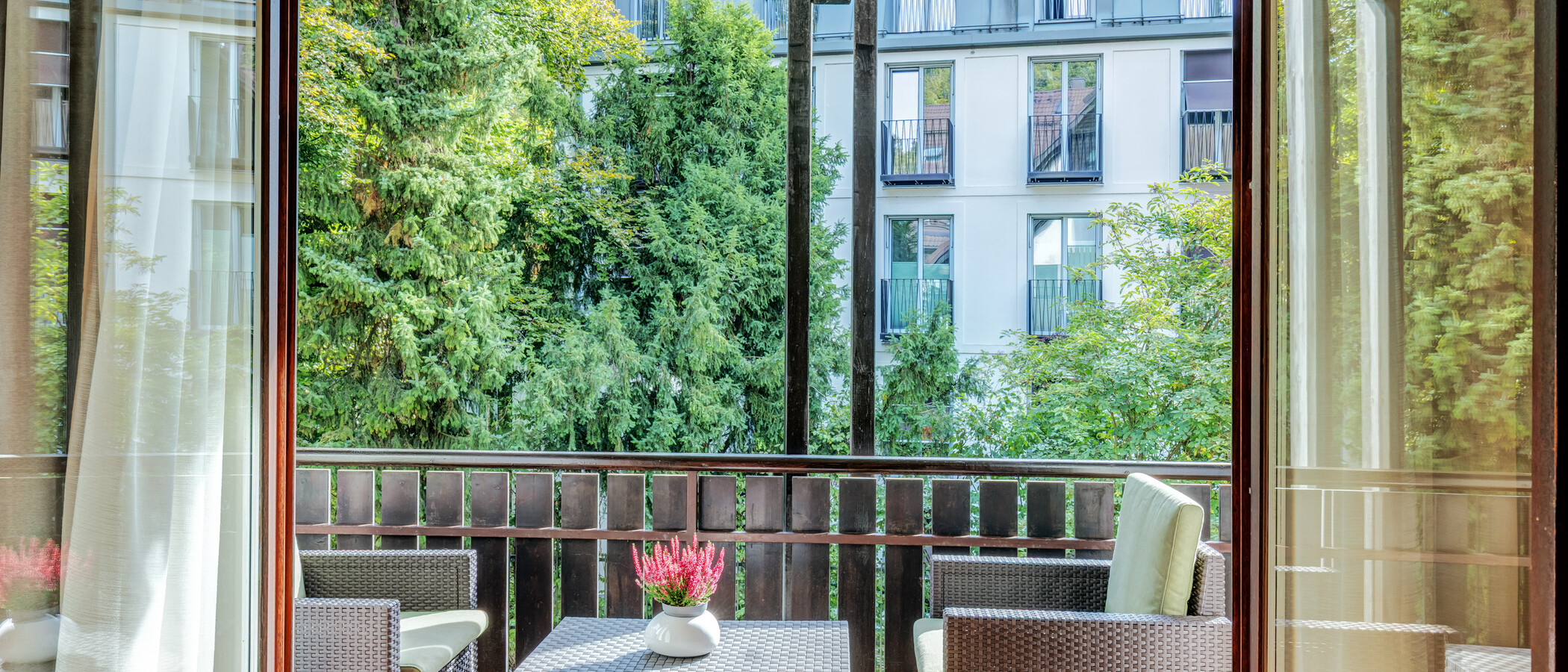 メゾネット・マンション（複数階にわたるマンション） München Herzogpark 01 2.ベランダ 3249