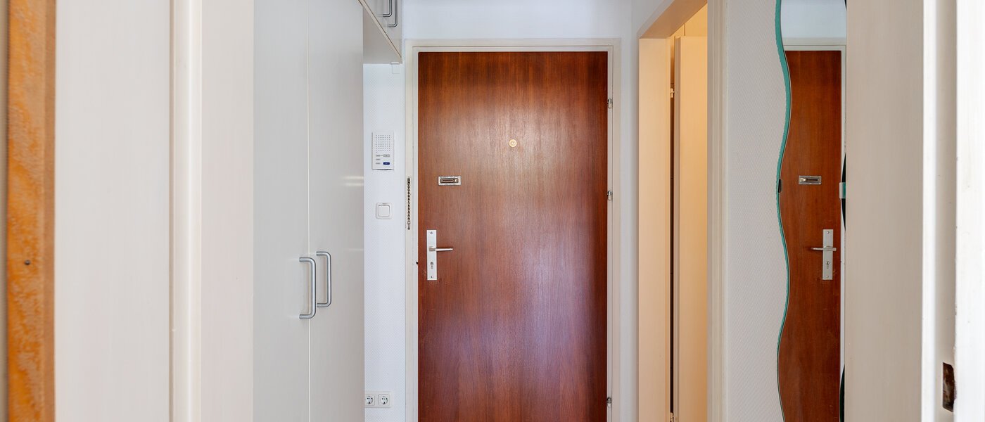 アパルトマン München Obersendling 01 玄関入り口 3282