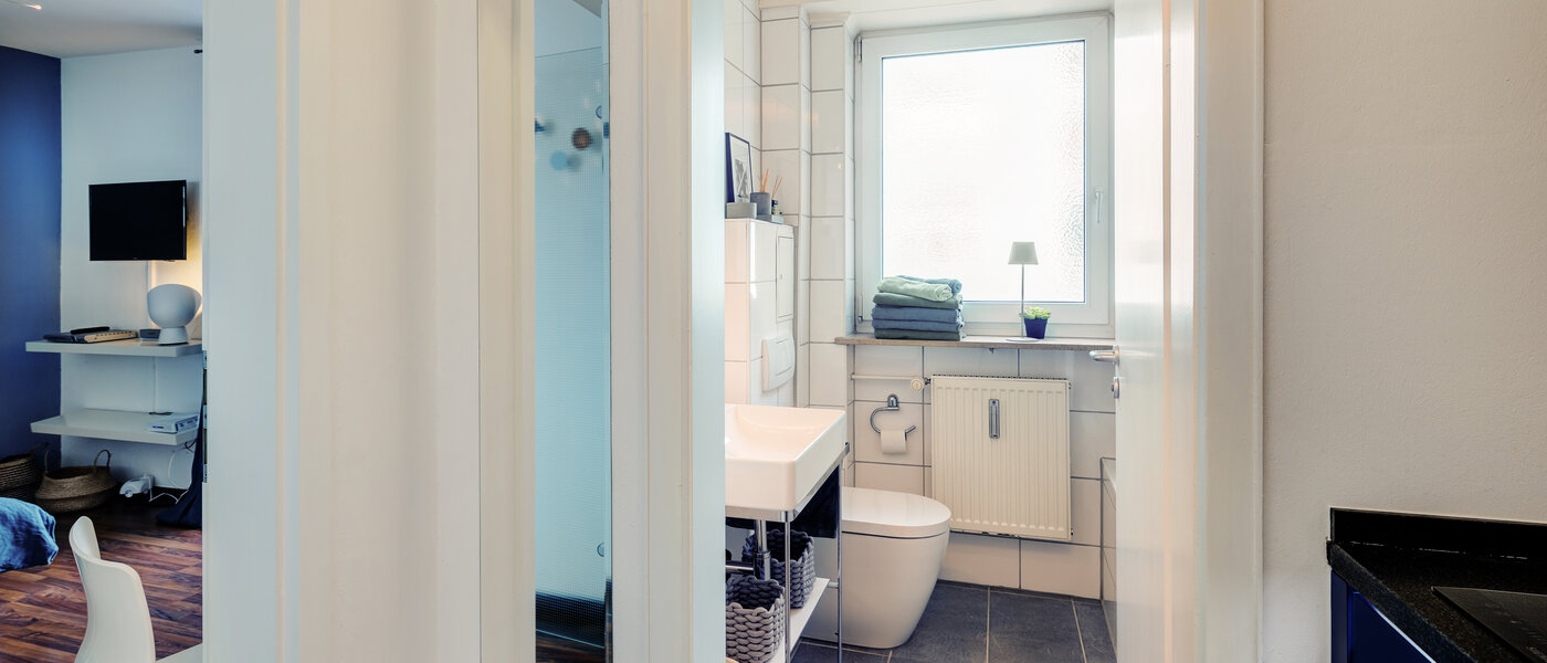 アパルトマン München Neuhausen 02 玄関入り口 3328