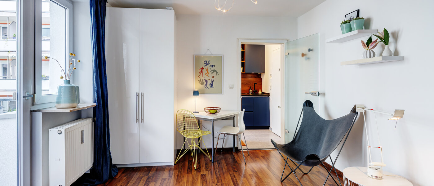 アパルトマン München Neuhausen 02 リビングエリア 3328