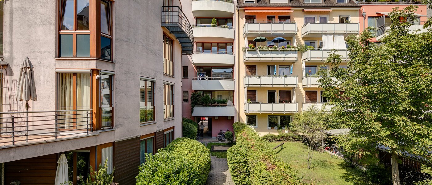 セミ・デタッチド・ハウス（一戸建てを二つに分けた家屋） München Schwabing (links der Leopoldstraße) 03 物件からの眺め 3396