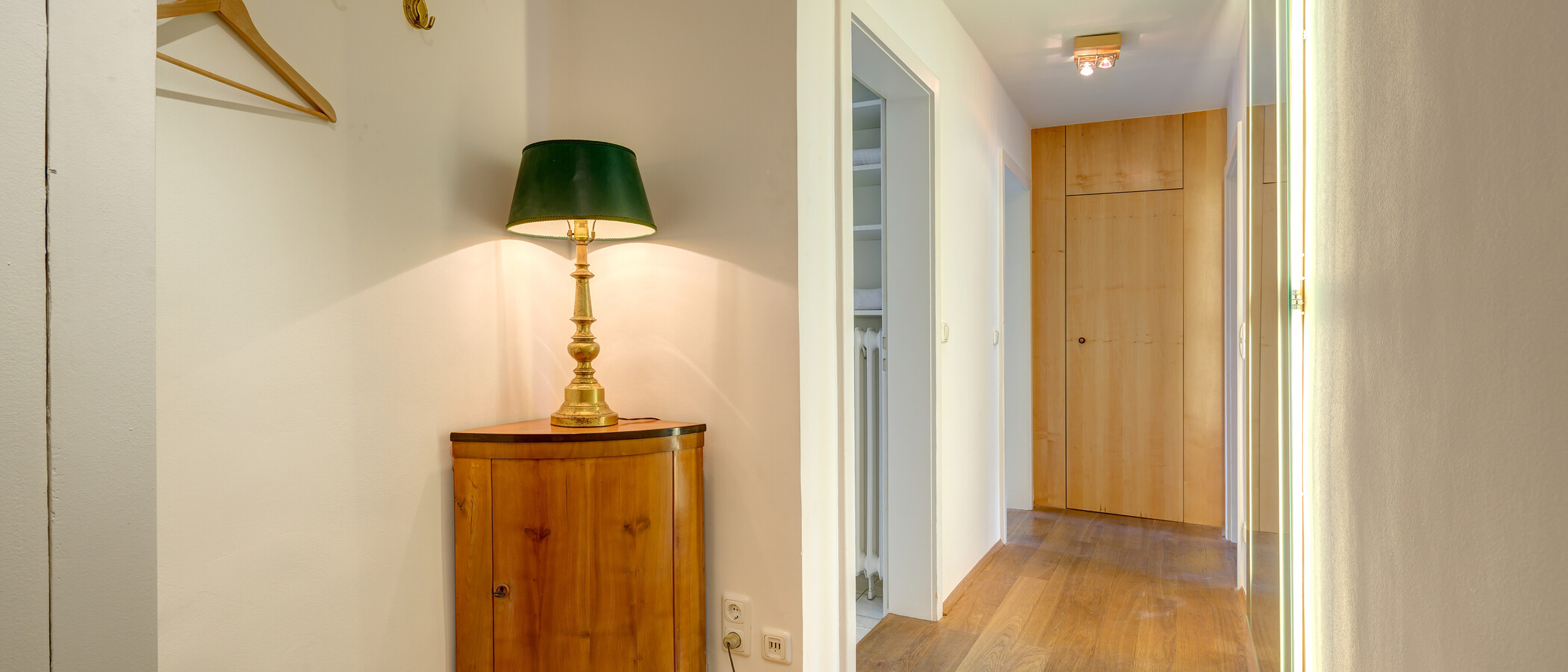 複層住宅 München Schwabing (links der Leopoldstraße) 01 玄関入り口 3679