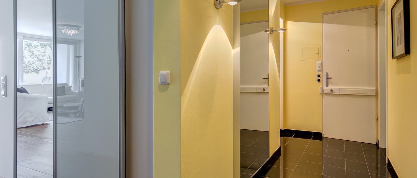 マンション München Olympiadorf 02 玄関入り口 3688